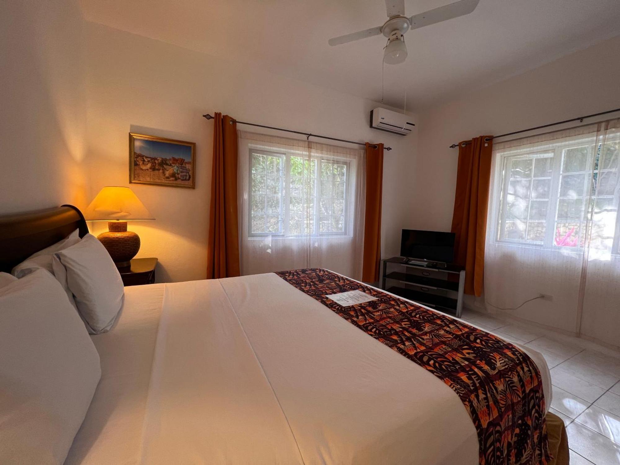 All Nations Guest House Порт-Антонио Экстерьер фото