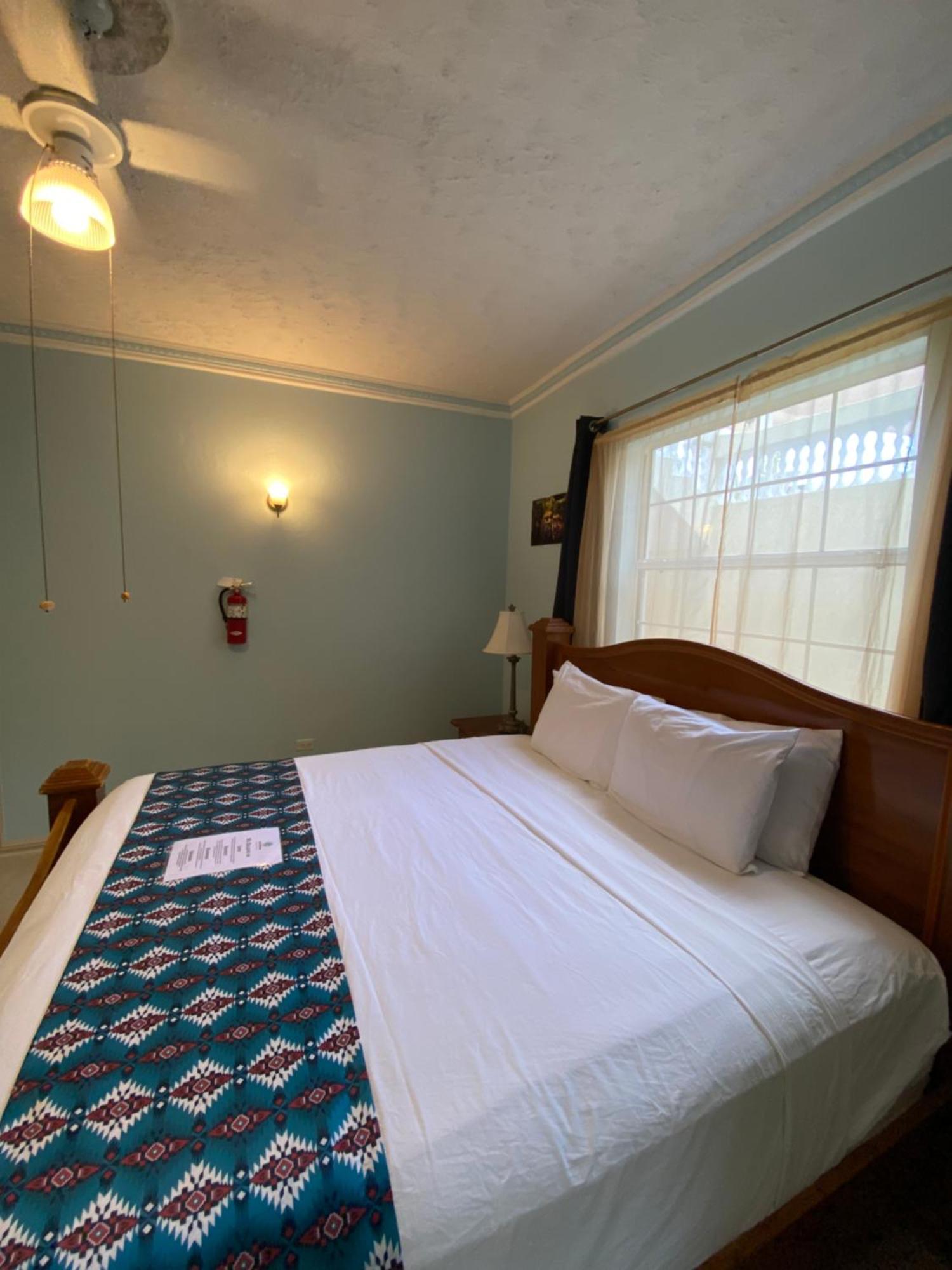 All Nations Guest House Порт-Антонио Экстерьер фото